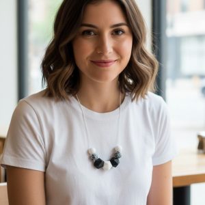 שרשרת הנקה- אסתר